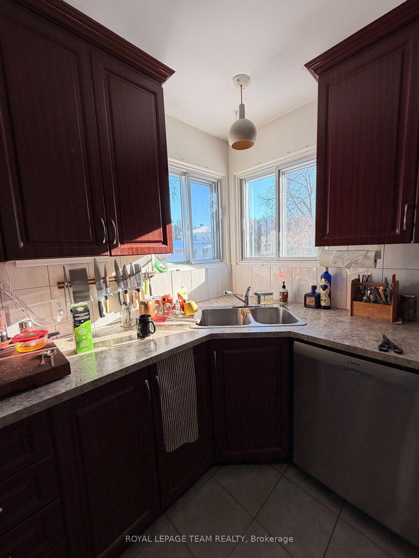 1270 Erie Ave Kitchen