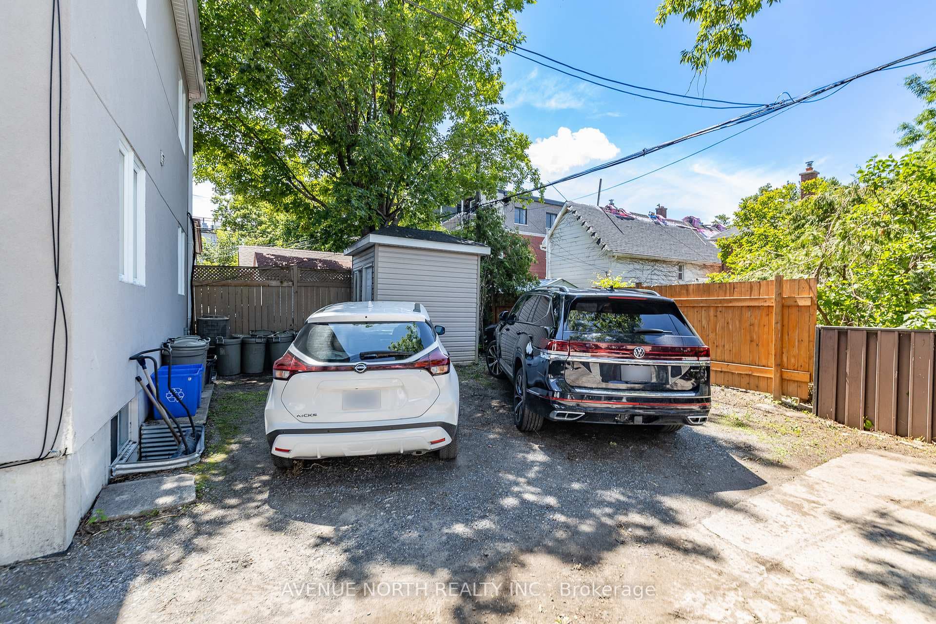 206 Blackburn Avenue photo 49