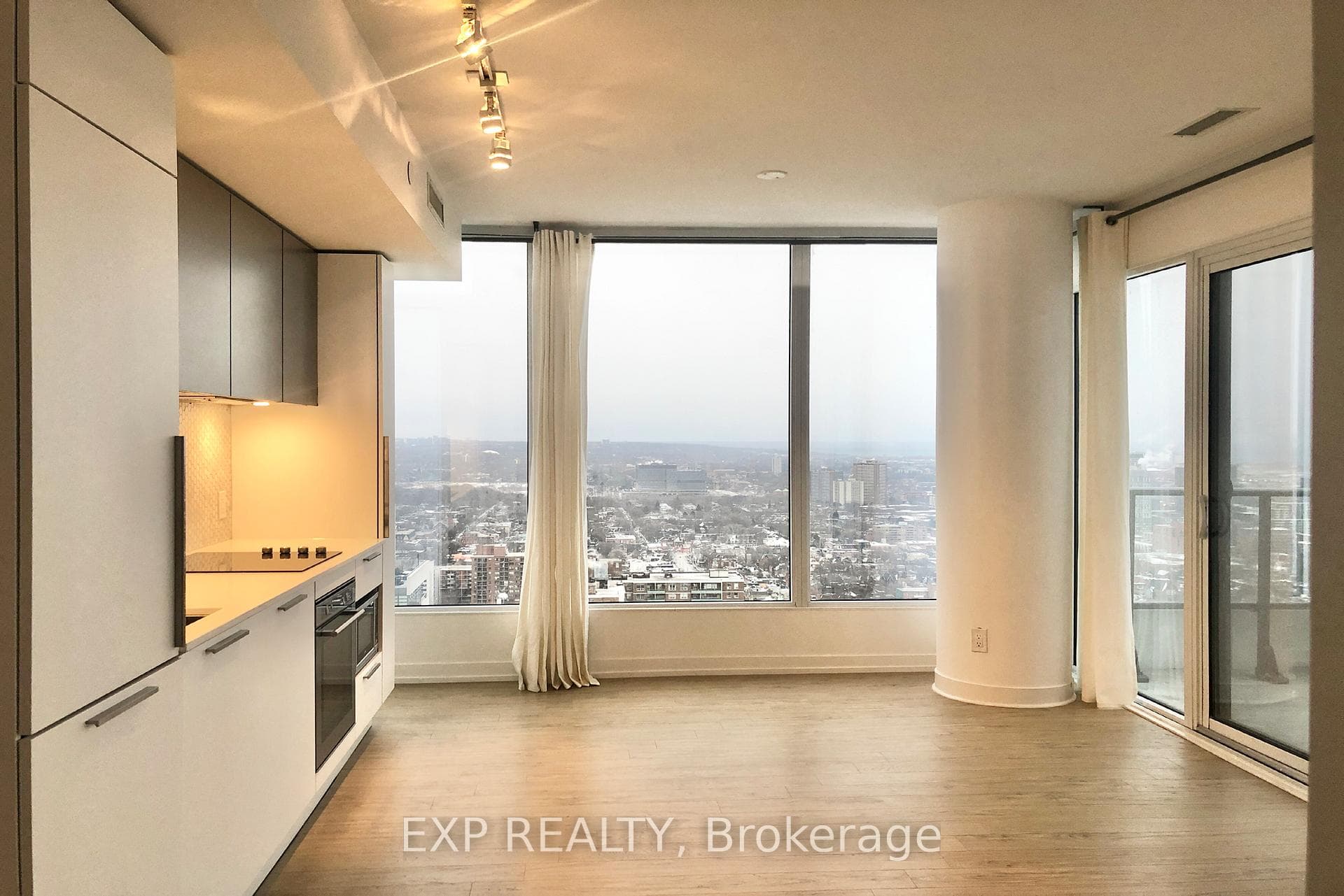 85 Wood Street Unit 4216 photo 2