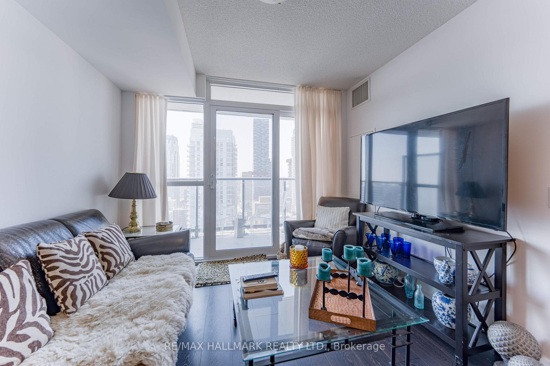 125 Redpath Avenue Unit 3106 photo 6