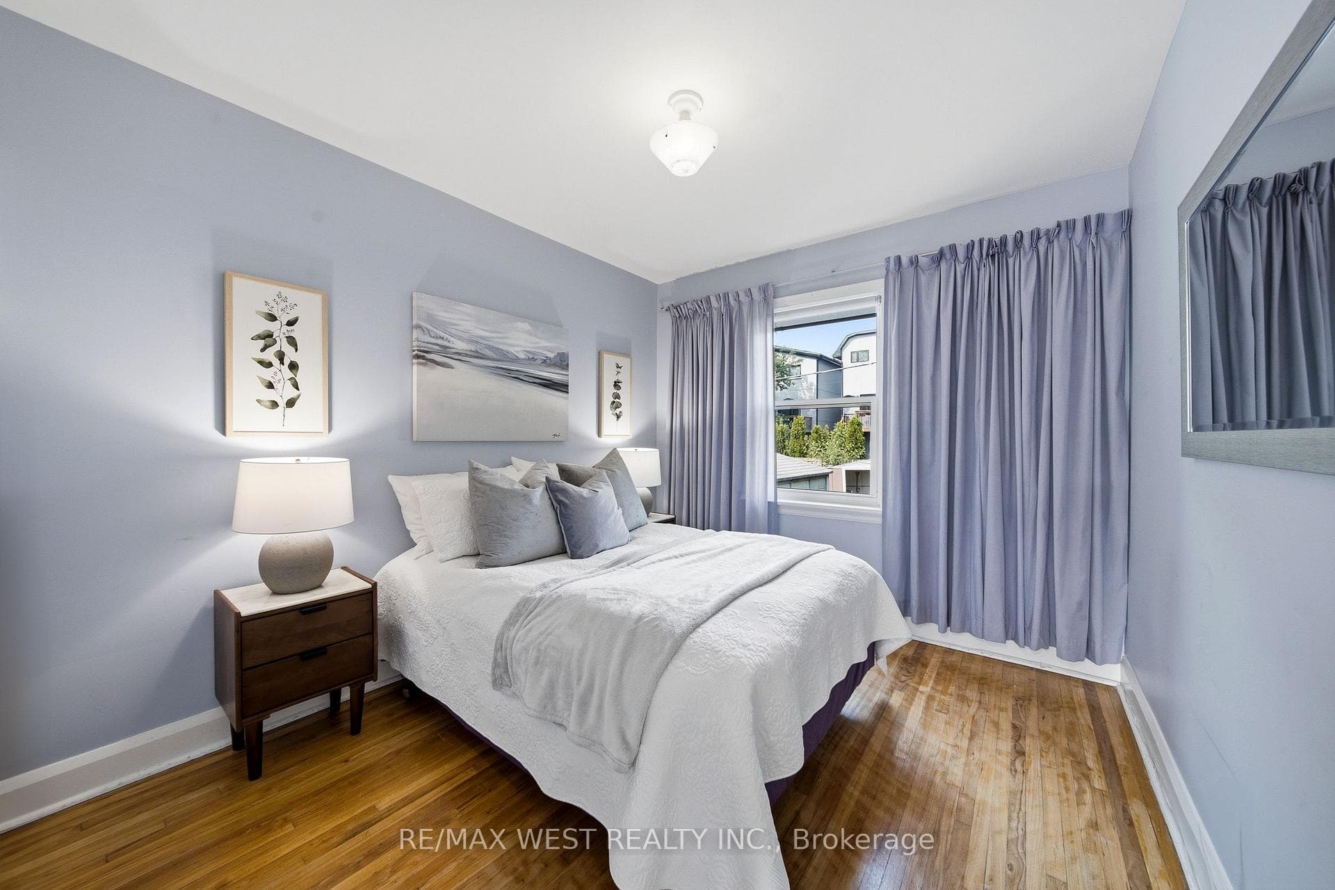 28 Aldgate Avenue photo 9