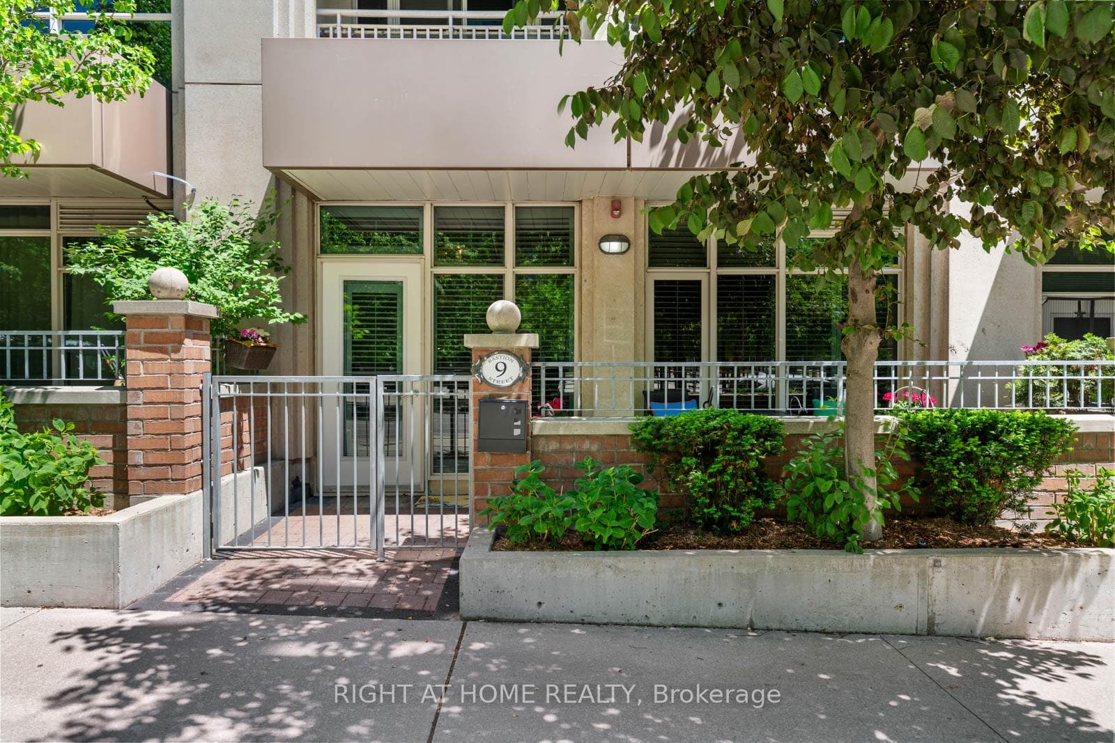 9 Bastion Street photo 16