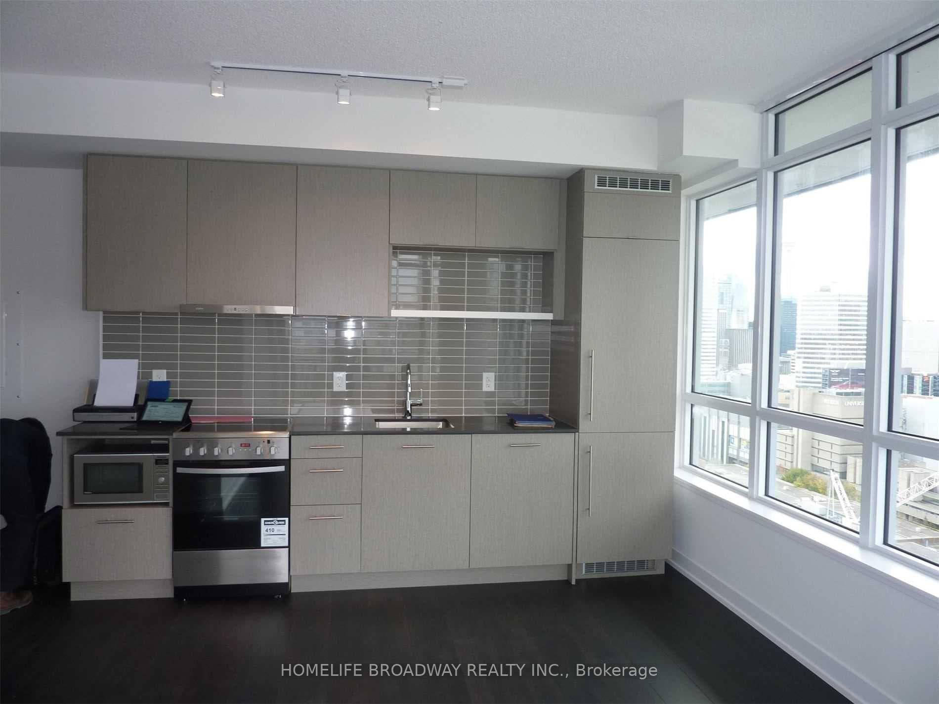 365 Church Street Unit 2803 photo 2
