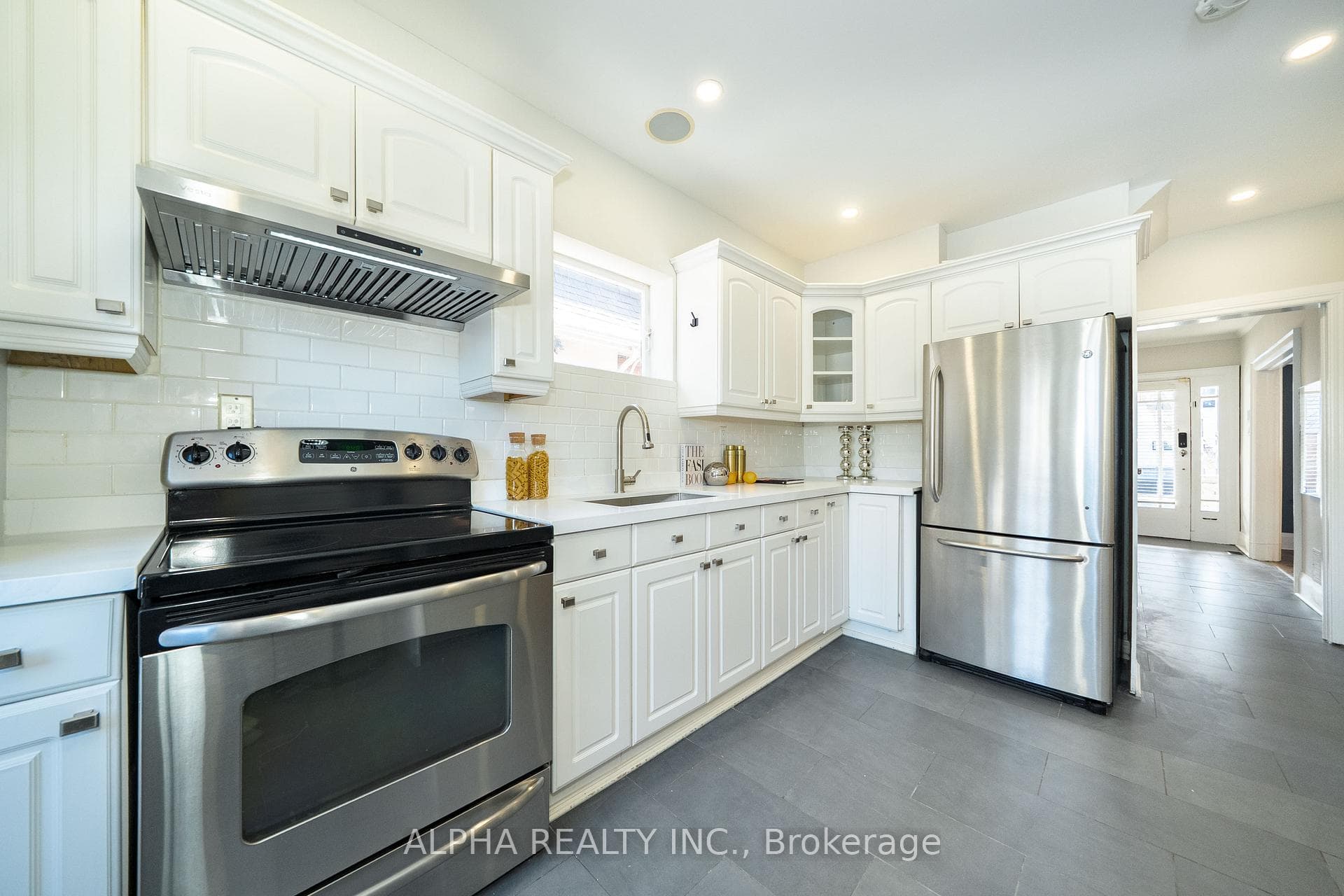 130 Roselawn Avenue photo 19