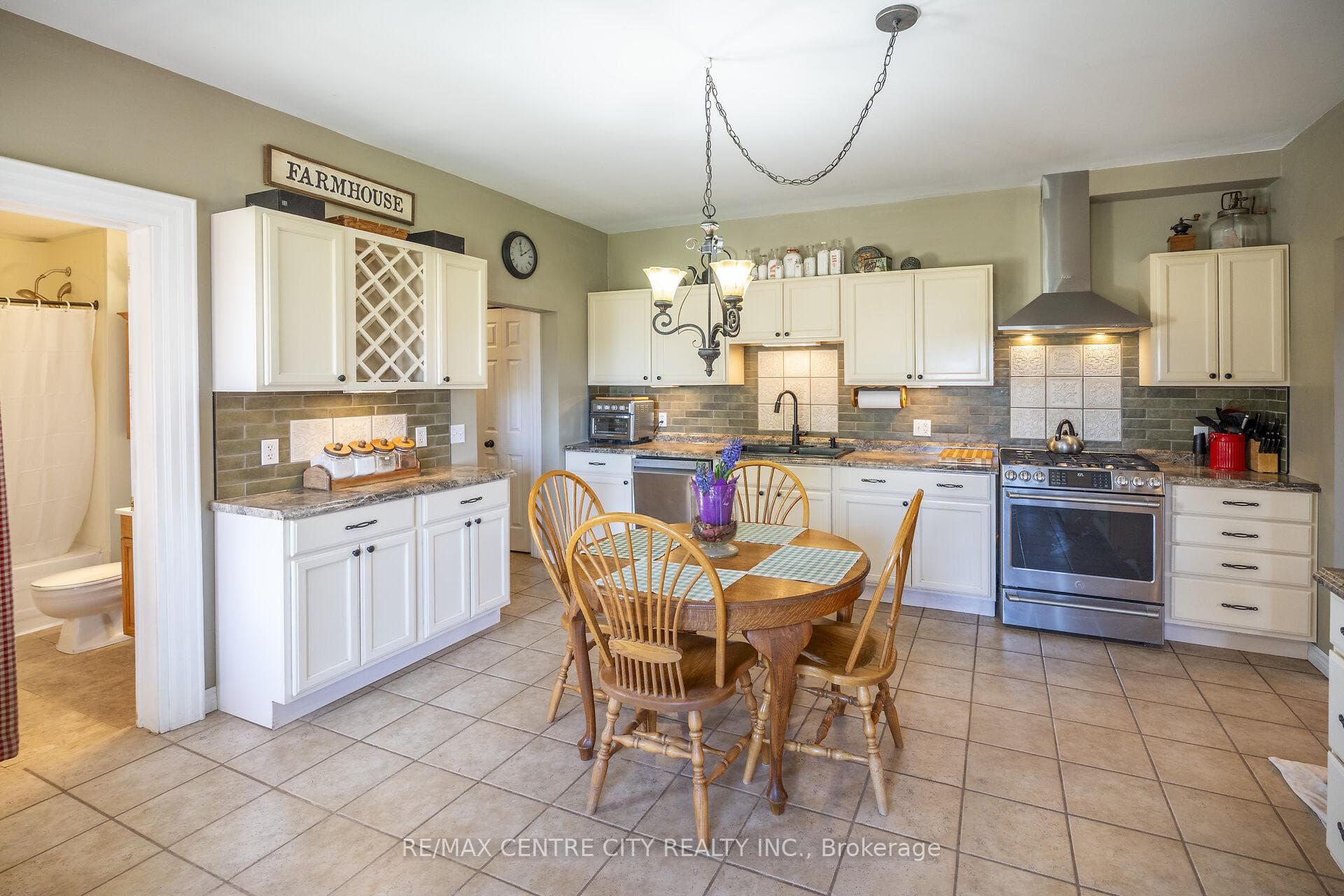 323804 Mount Elgin Road photo 25