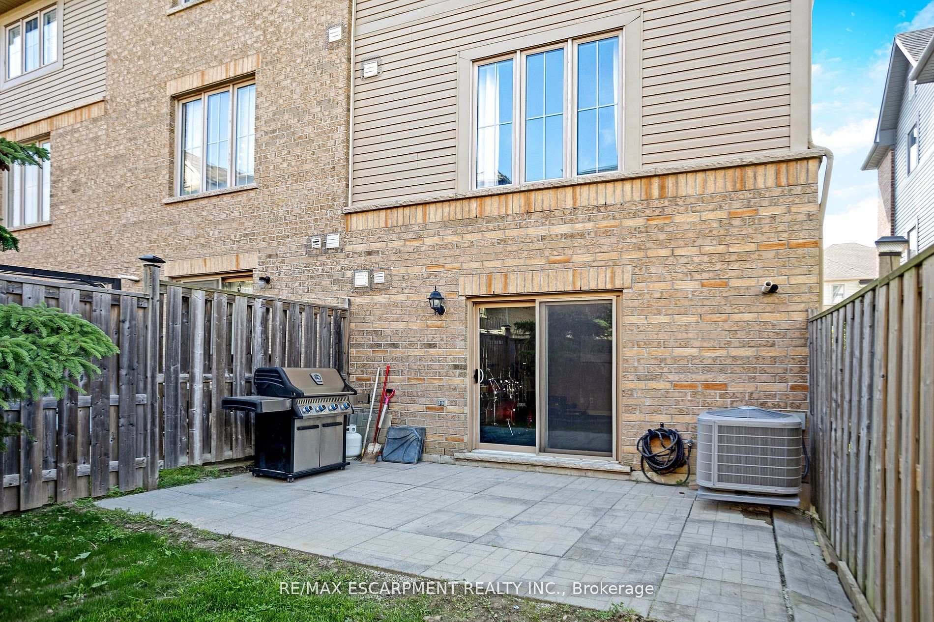 14 Bergamont Road photo 26