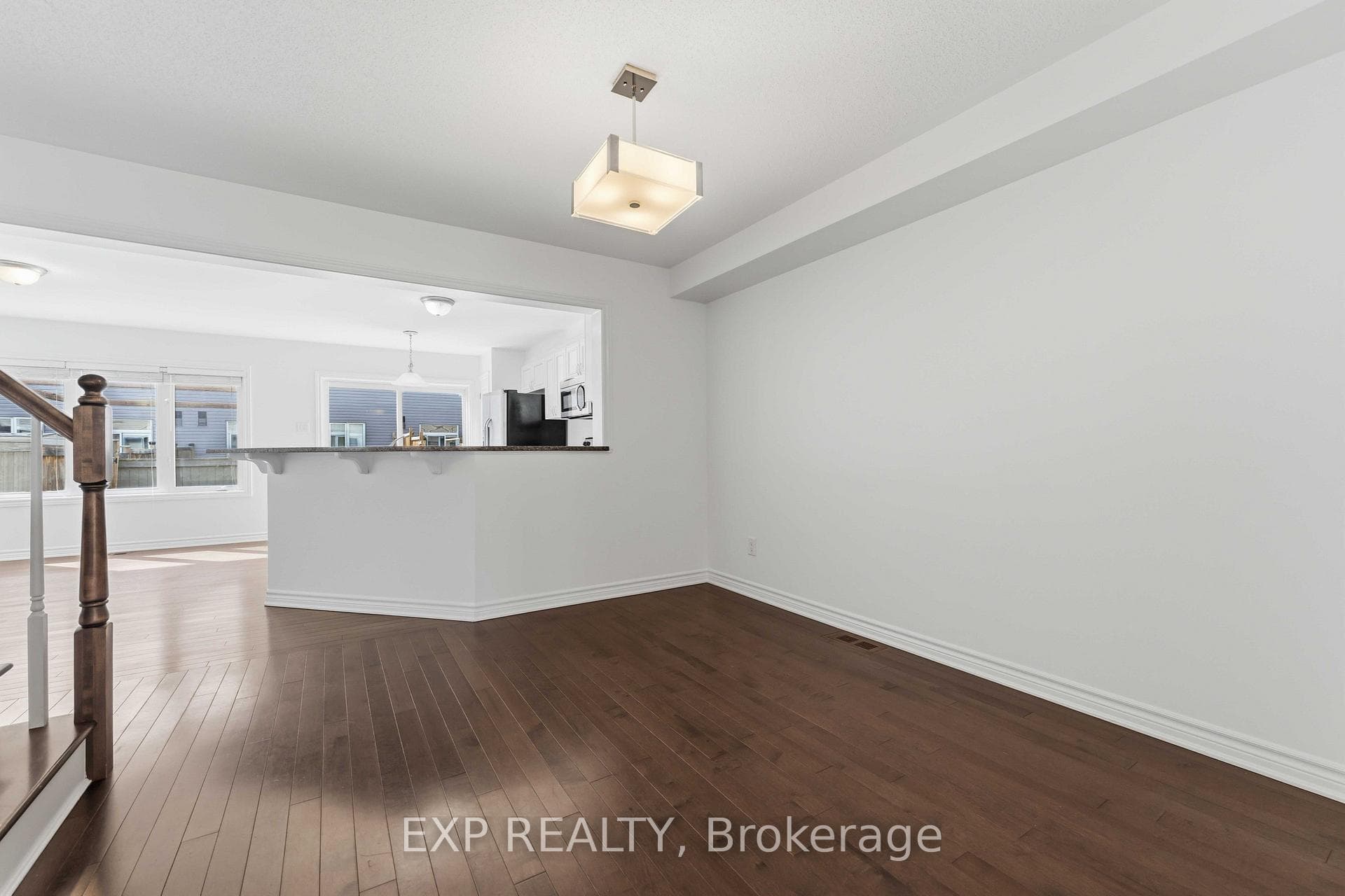 82 Buffalograss Crescent photo 3