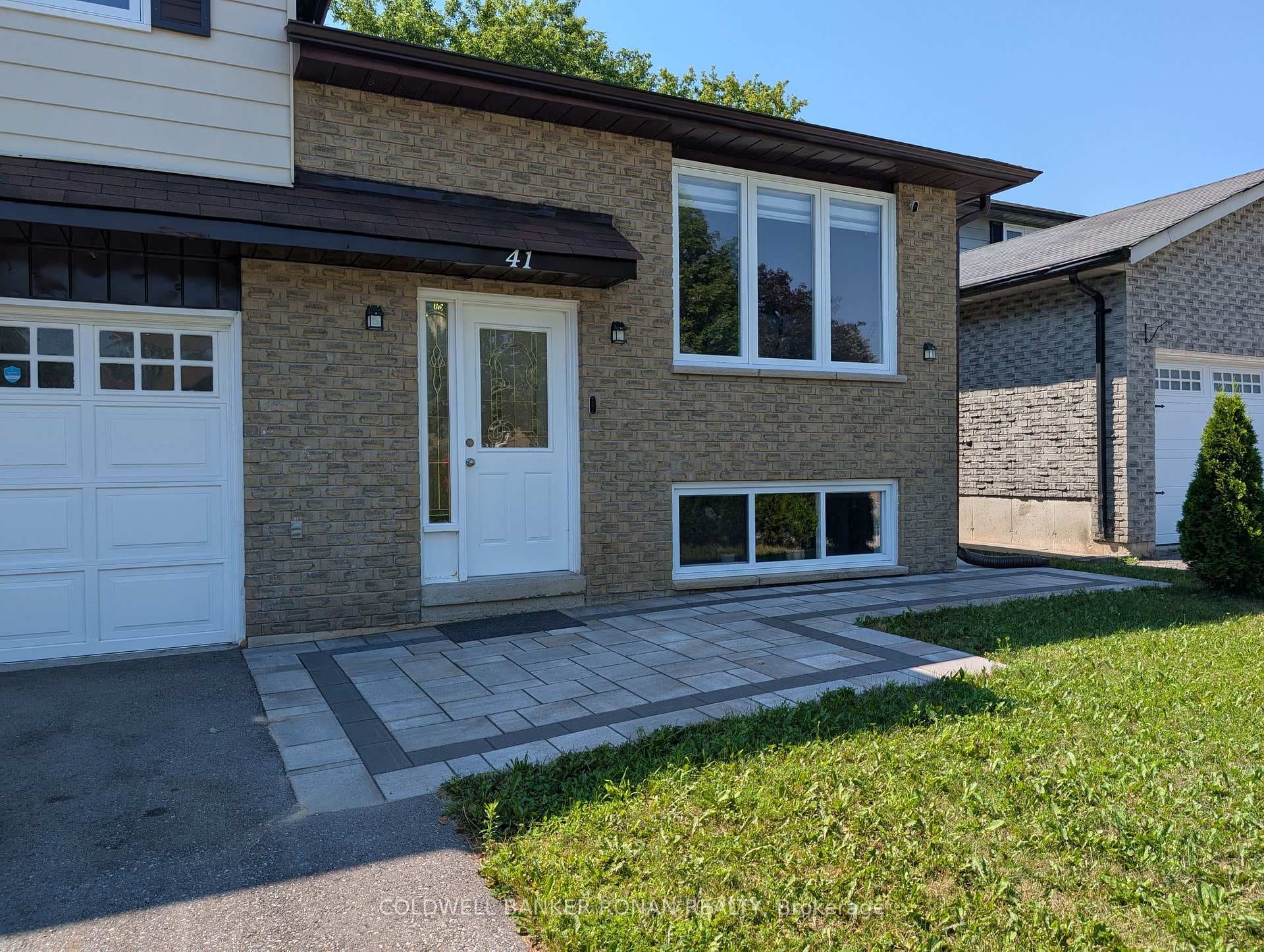41 Camrose Drive photo 4