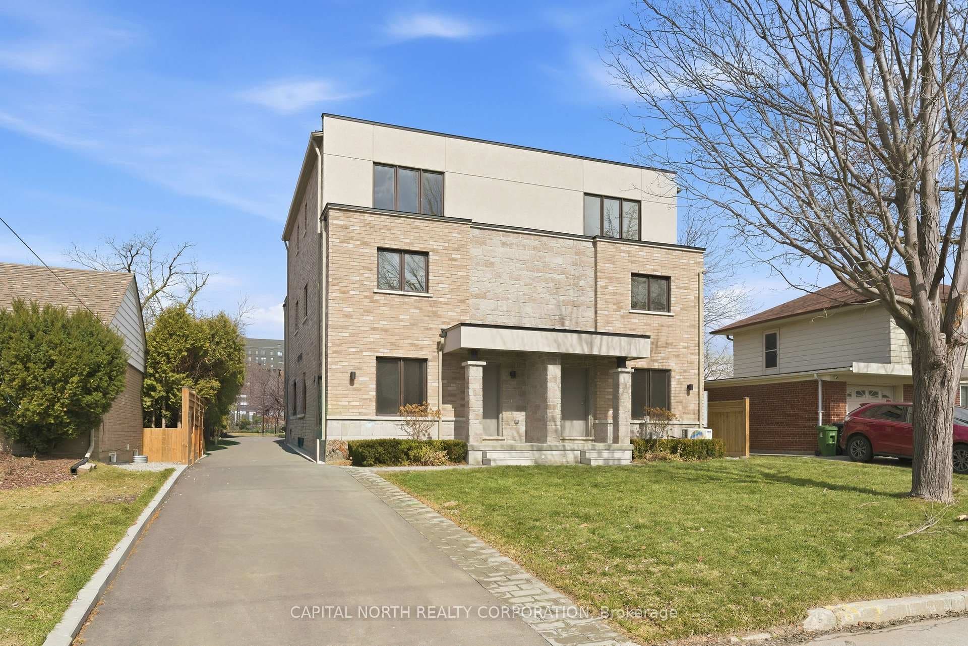 54 Touraine Avenue Unit 4 photo 31