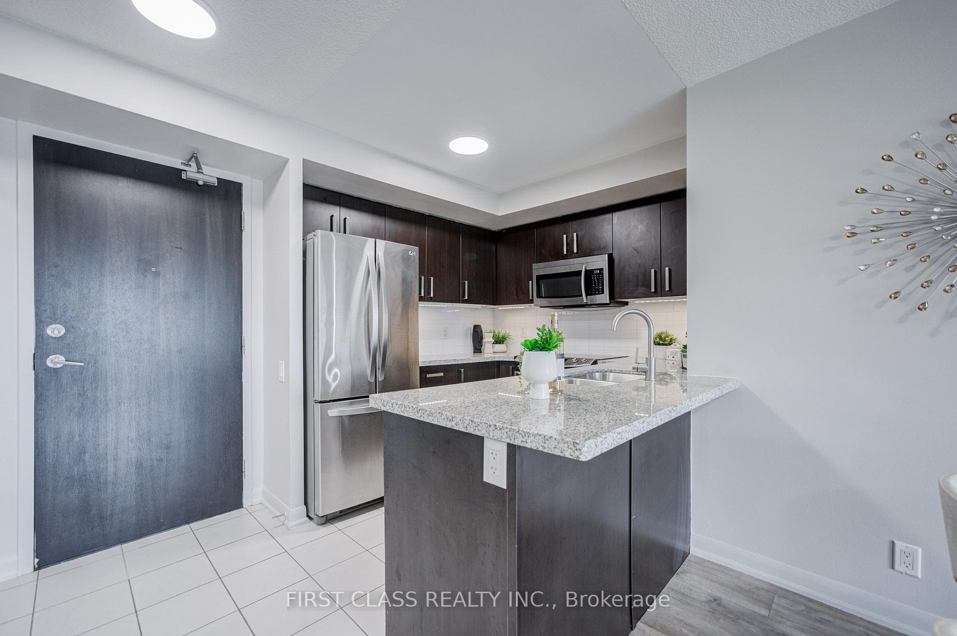 17 Anndale Drive Unit 1115 photo 4