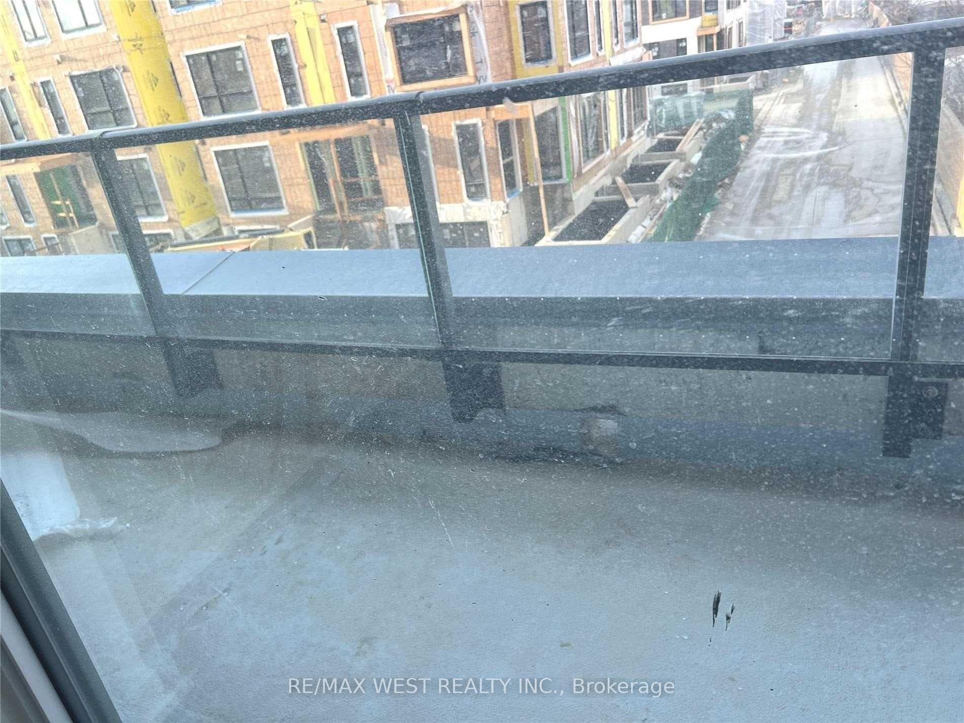 1808 St. Clair Avenue Unit 203 photo 13