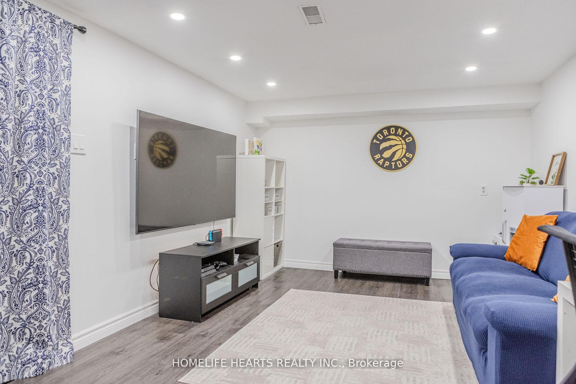 70 Cass Avenue Unit 211 photo 33