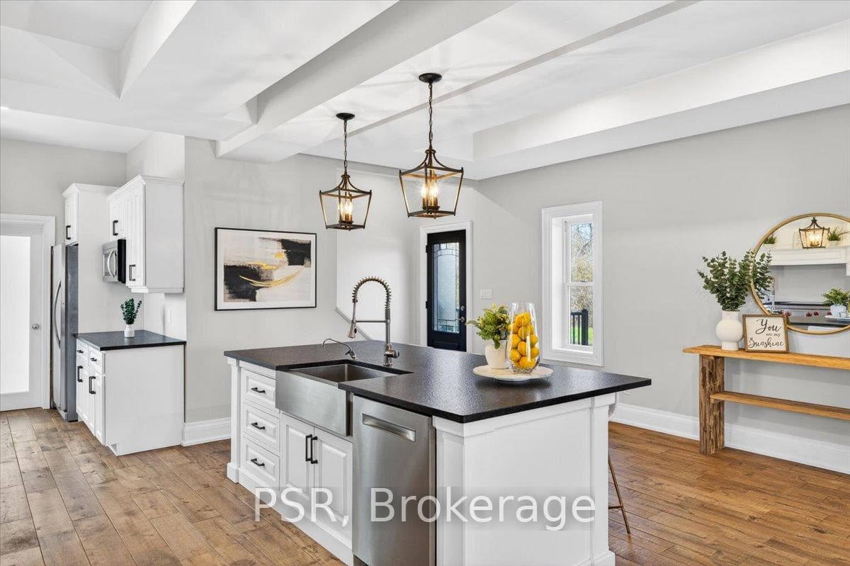 515 Fenel Road photo 8