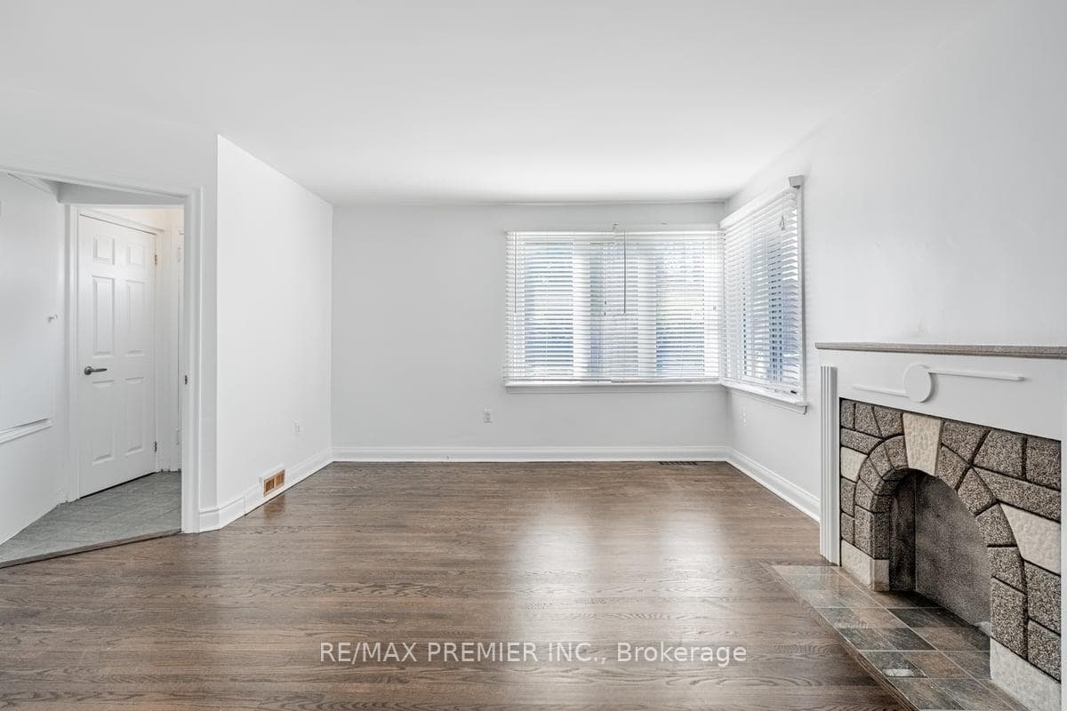 58 Joseph Street Unit Main photo 4