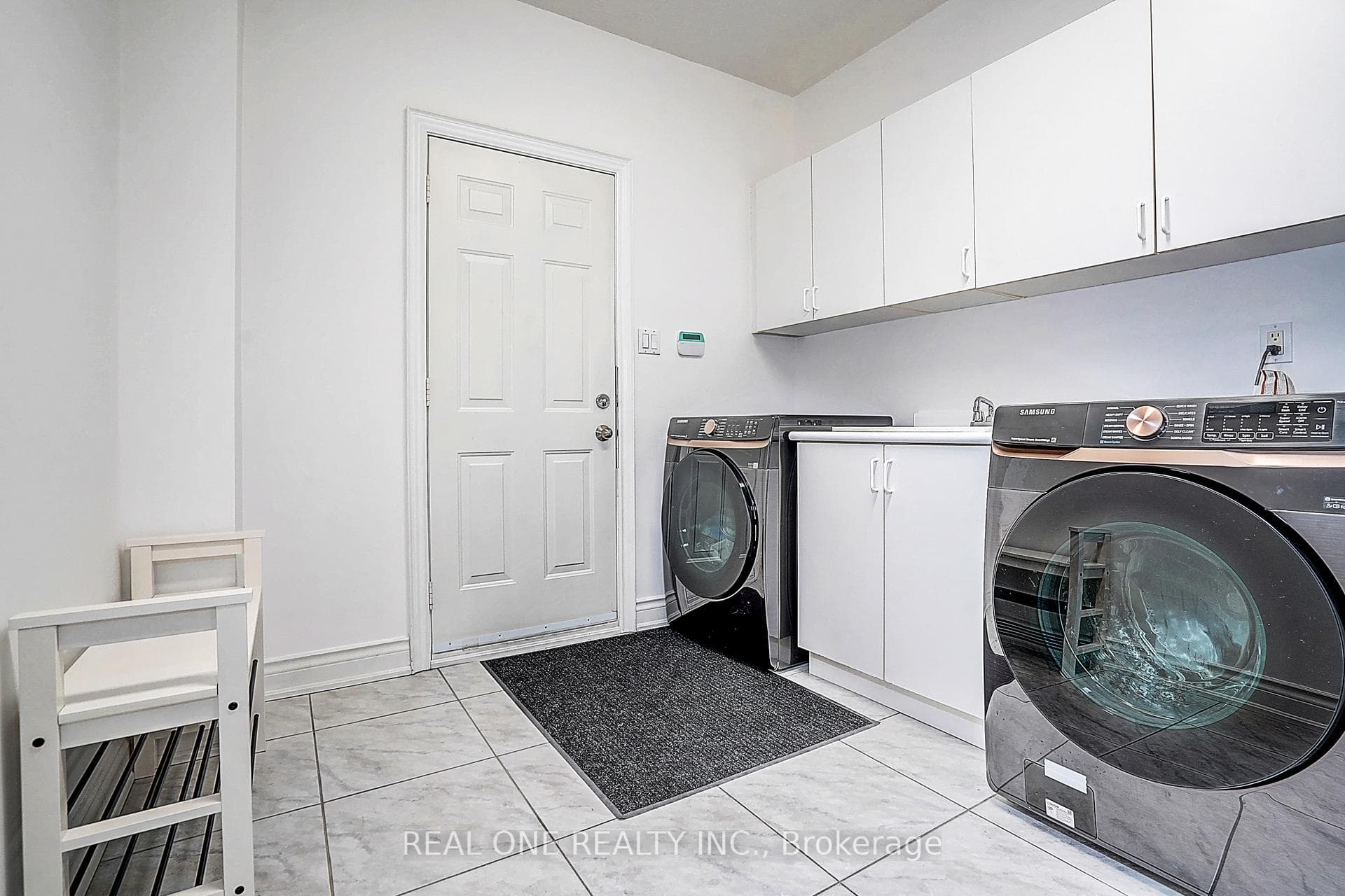 97 Springbrook Drive photo 37