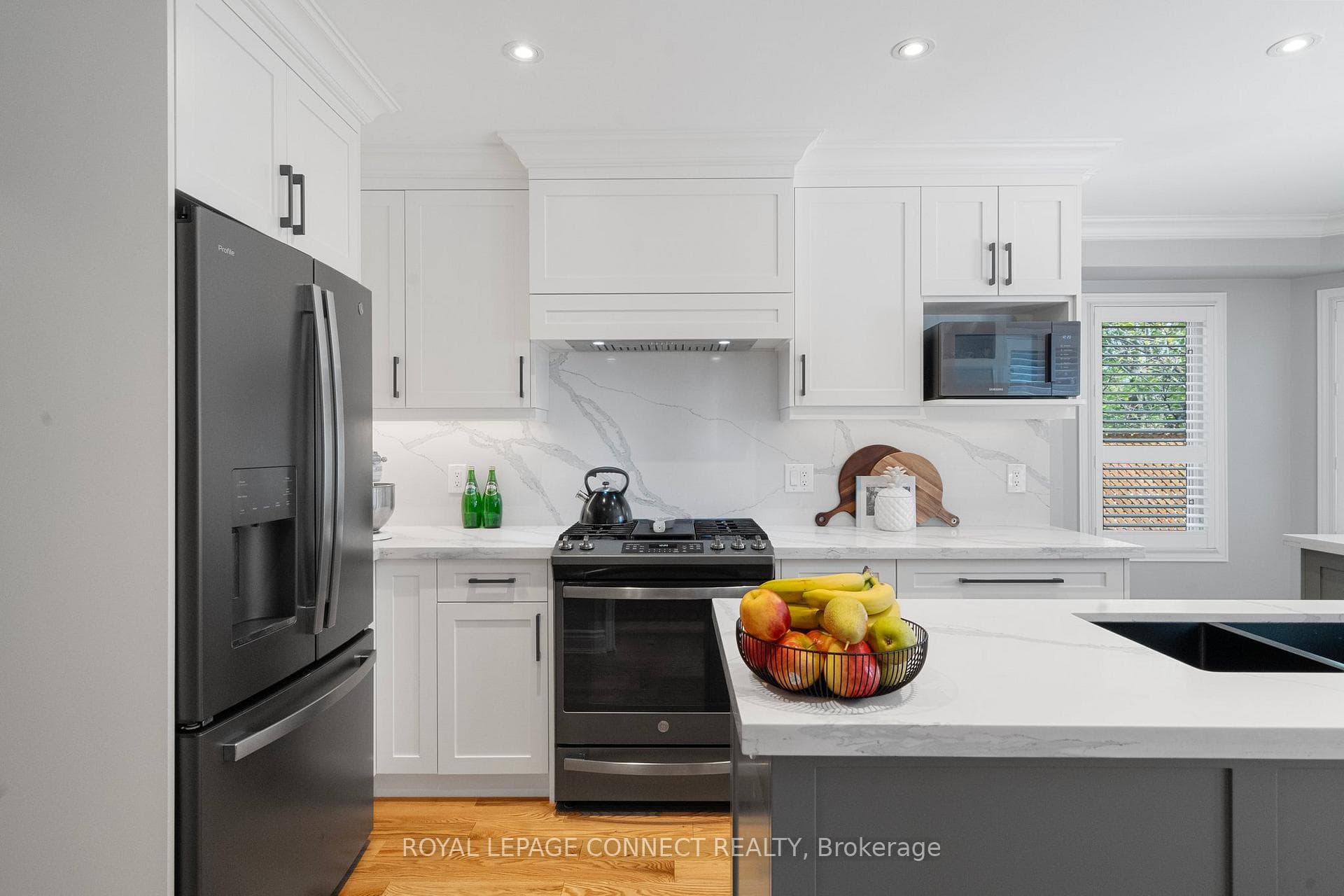 30 Chiswick Crescent photo 9