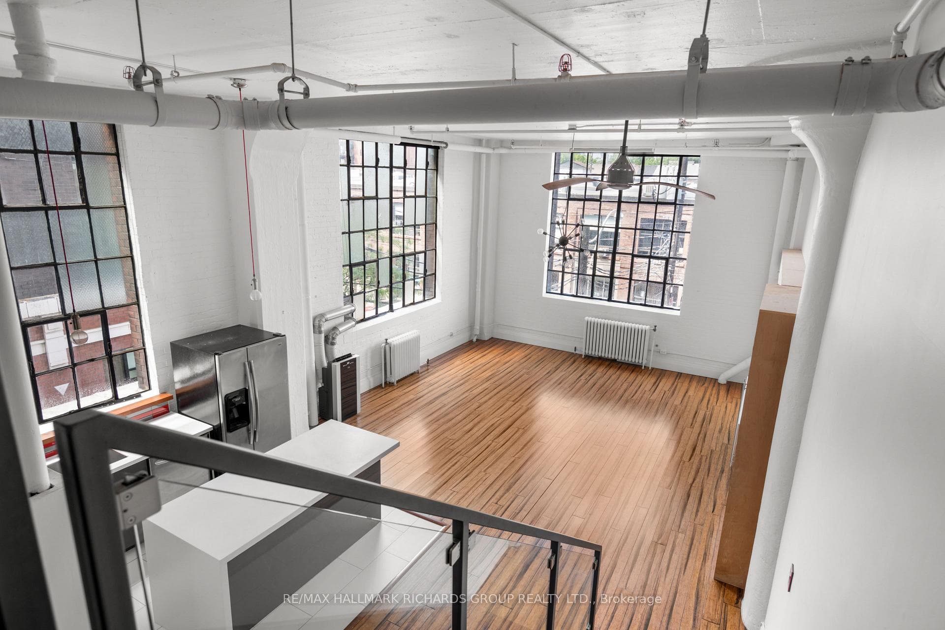 245 Carlaw Avenue Unit 202B photo 20