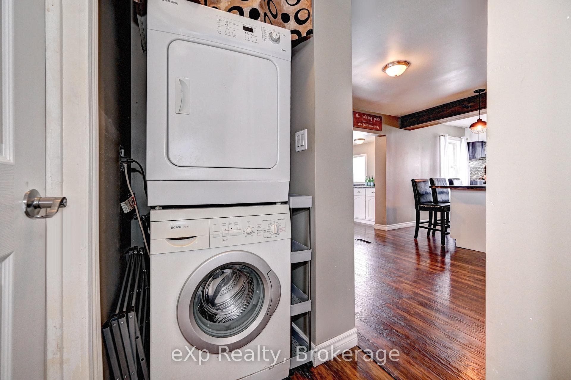 310 BARBER Avenue photo 18