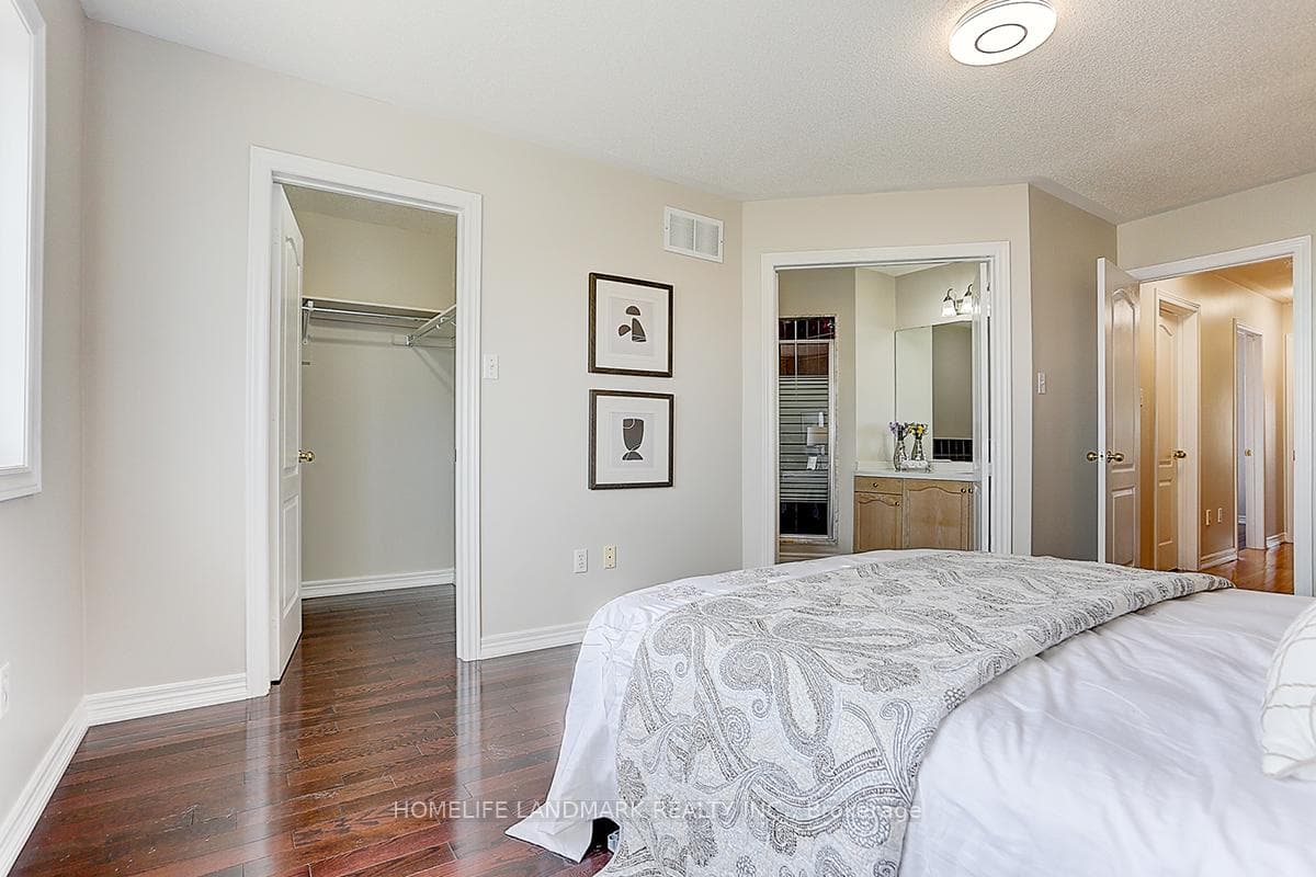 35 Nottingham Drive photo 19