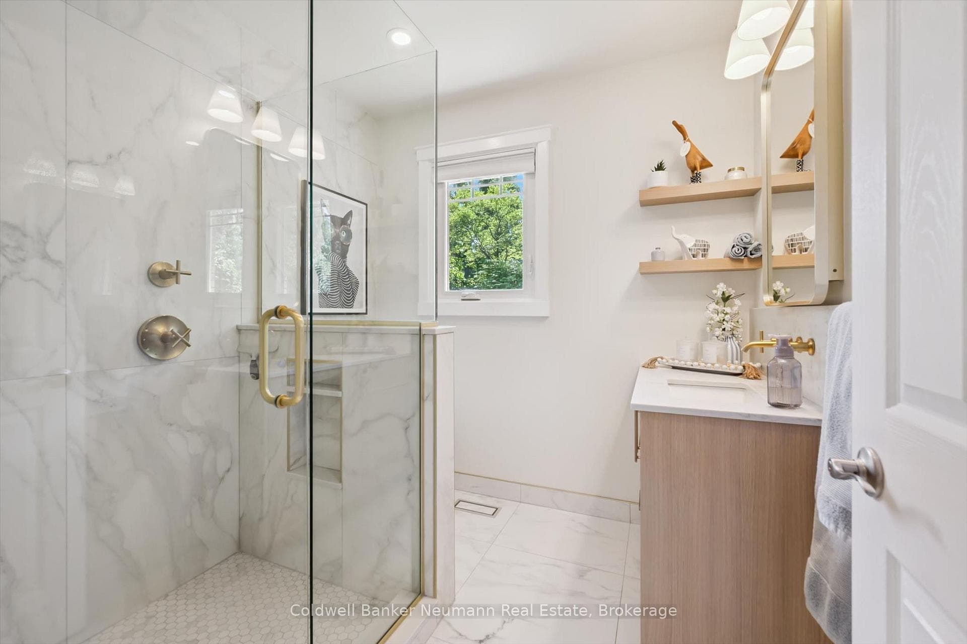 25 Bennett Avenue photo 14