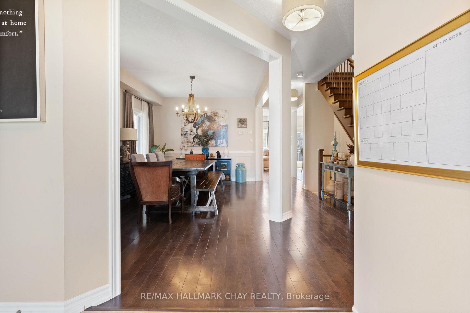 120 Sun King Crescent photo 4