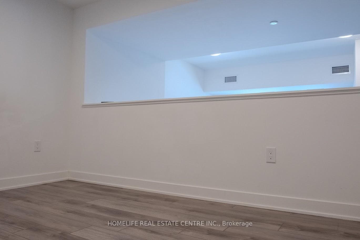 312 Erb Street Unit 105 photo 9