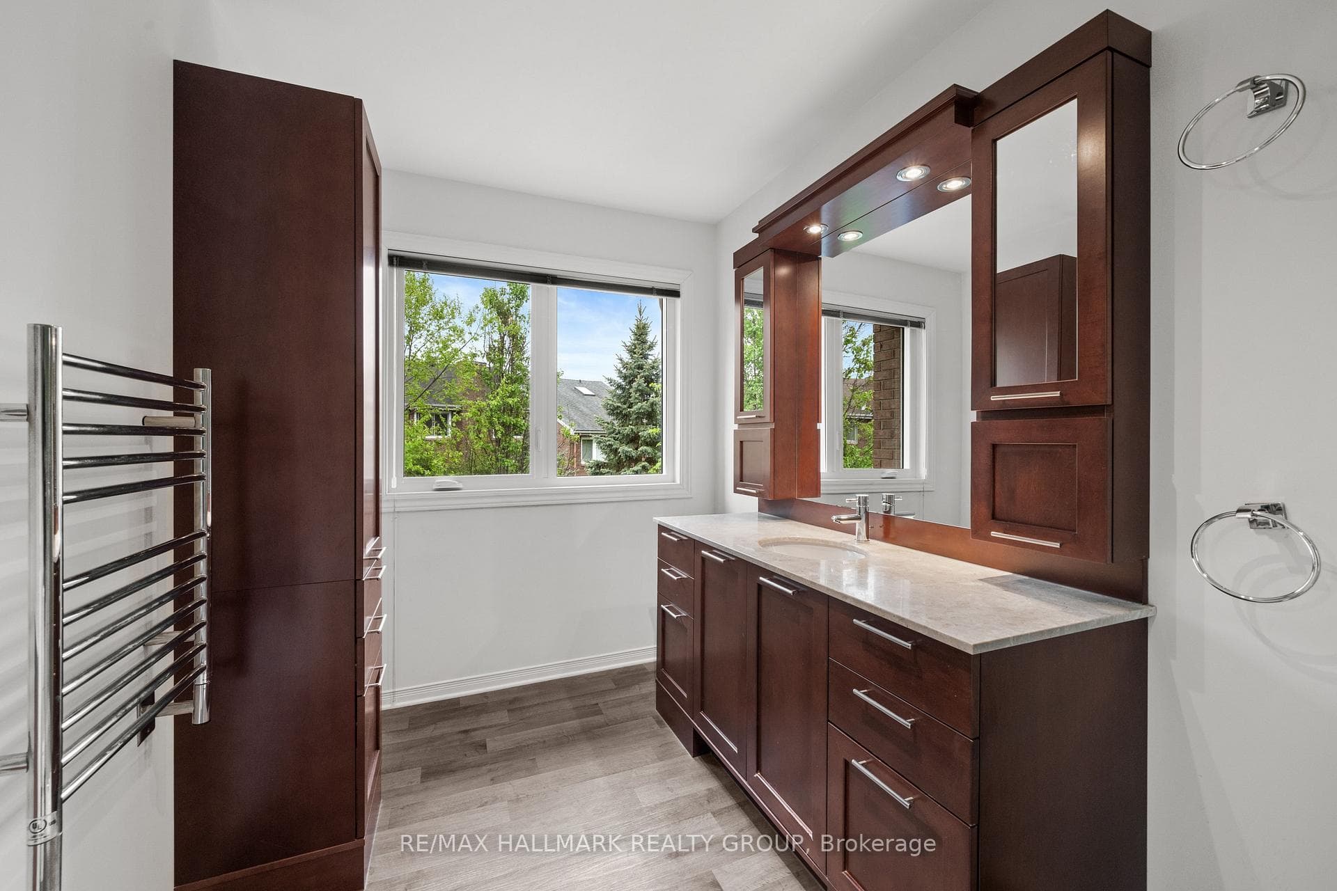44 Dunbarton Court photo 26