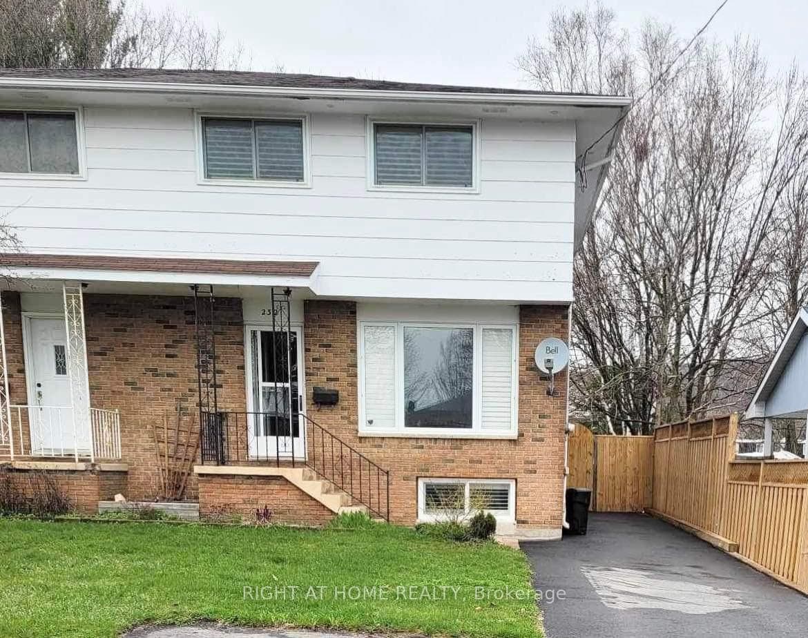 232 Glen Rouge Drive photo 1