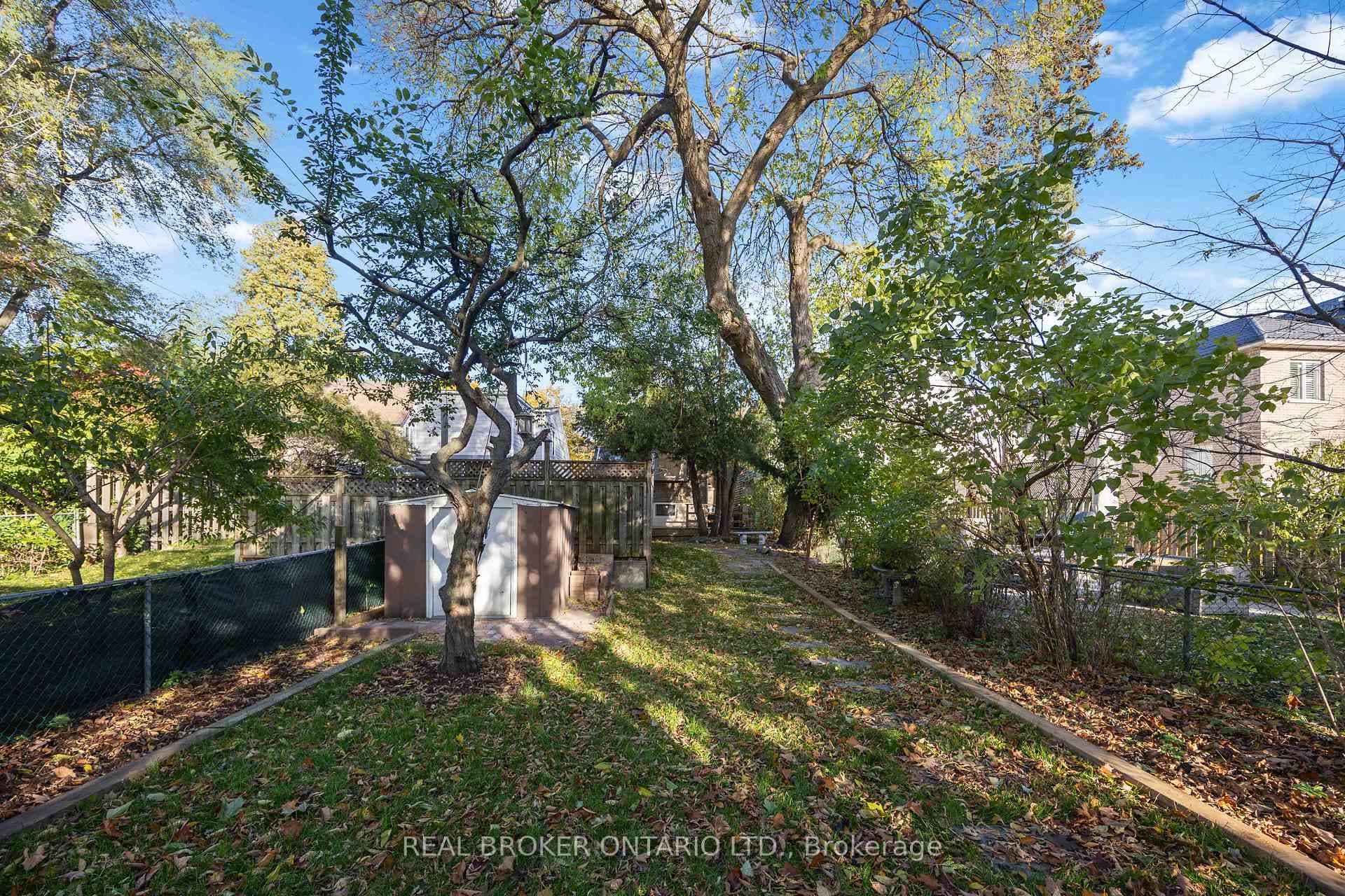 152 Pickering Street photo 25