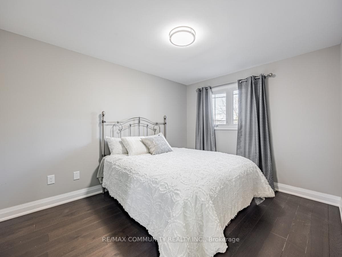 29 Tarsus Crescent photo 19