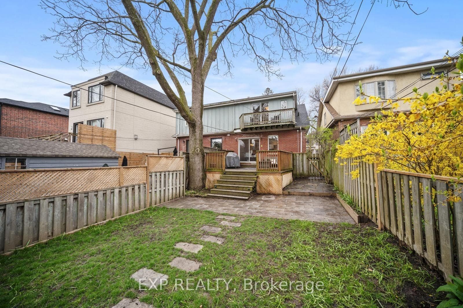194 Glenforest Road photo 34
