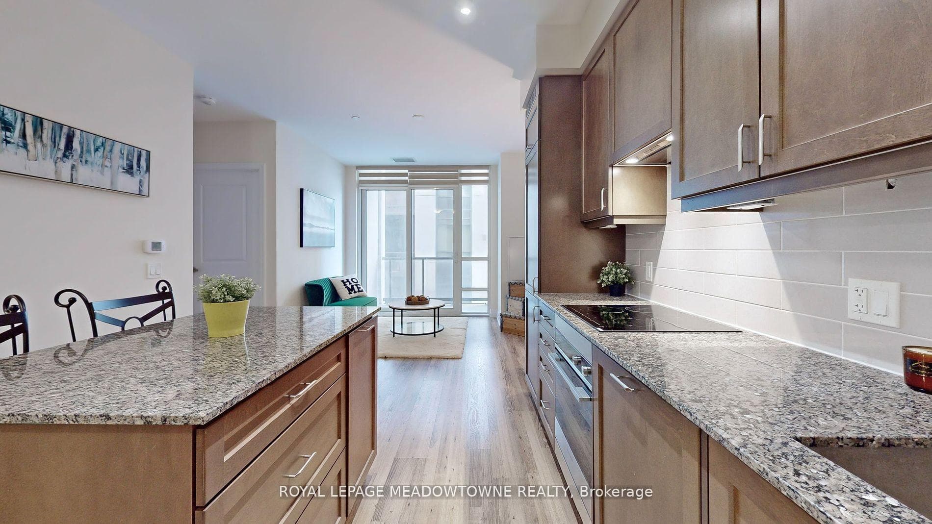9085 Jane Street Unit 208 photo 21