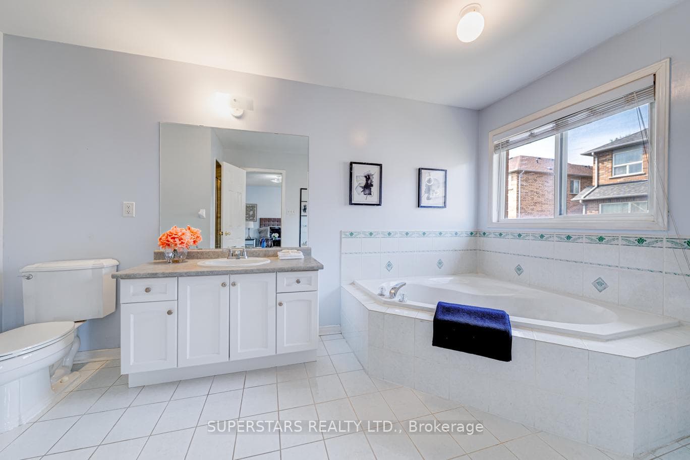 370 Flagstone Way photo 17