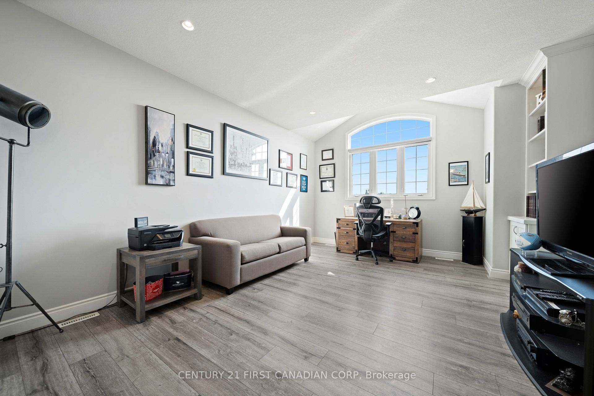 155 Spencer Avenue photo 27