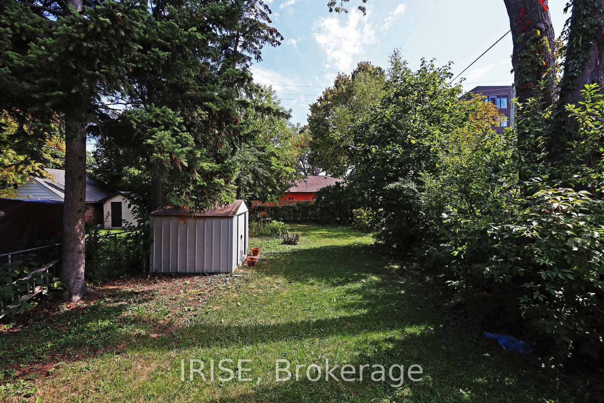 169 Mcintosh Street photo 29