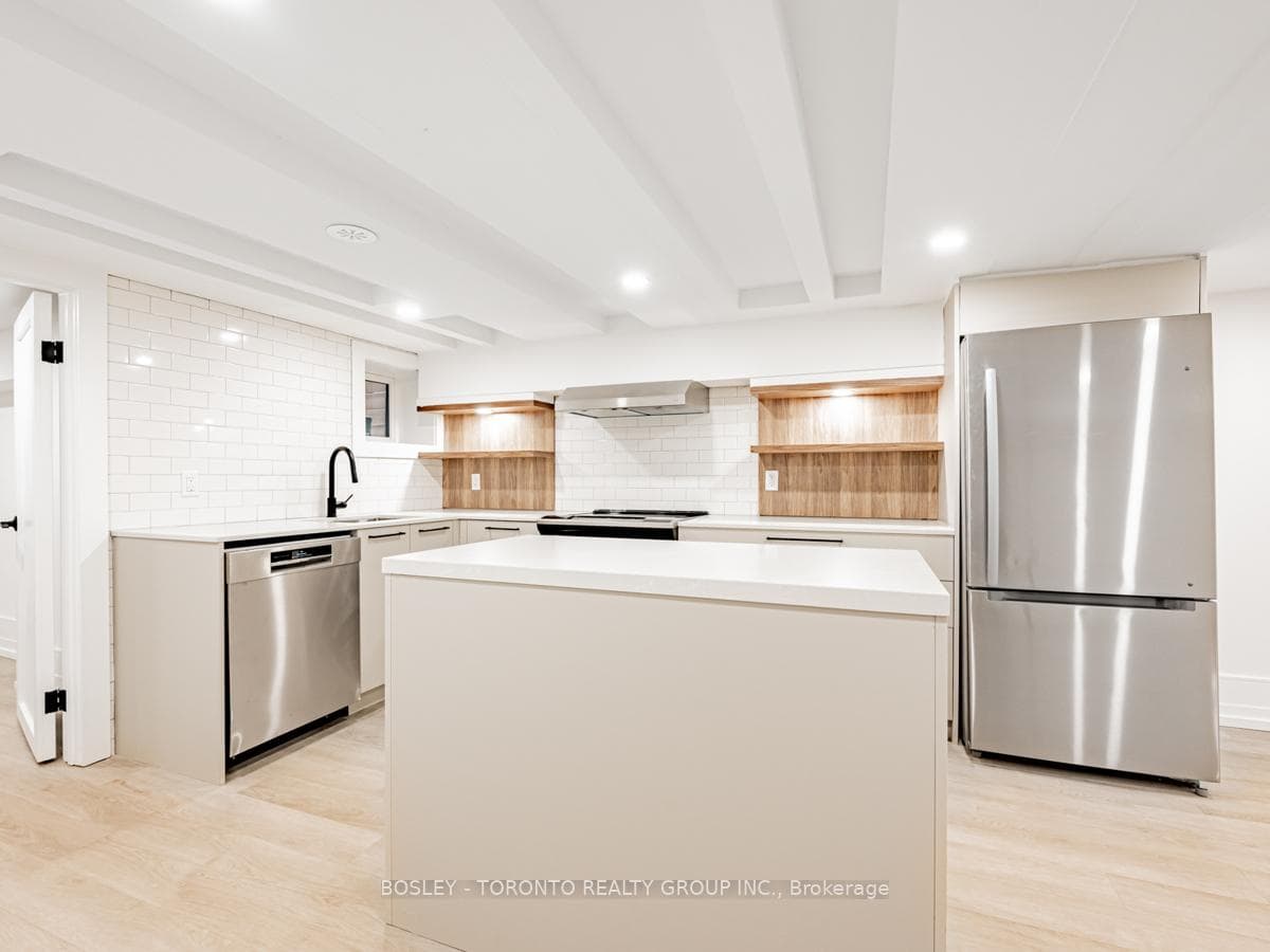 745 Euclid Avenue Unit Lower photo 14