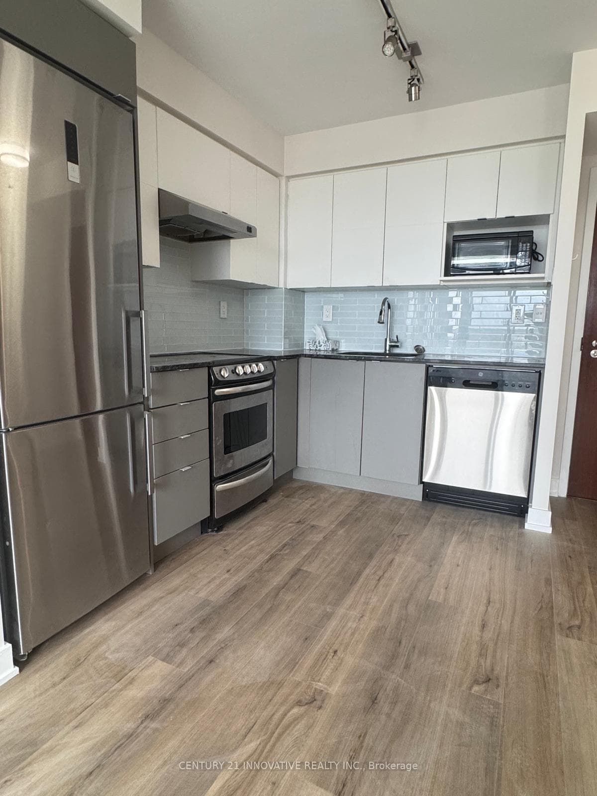 160 Flemington Road Unit 1216 photo 6
