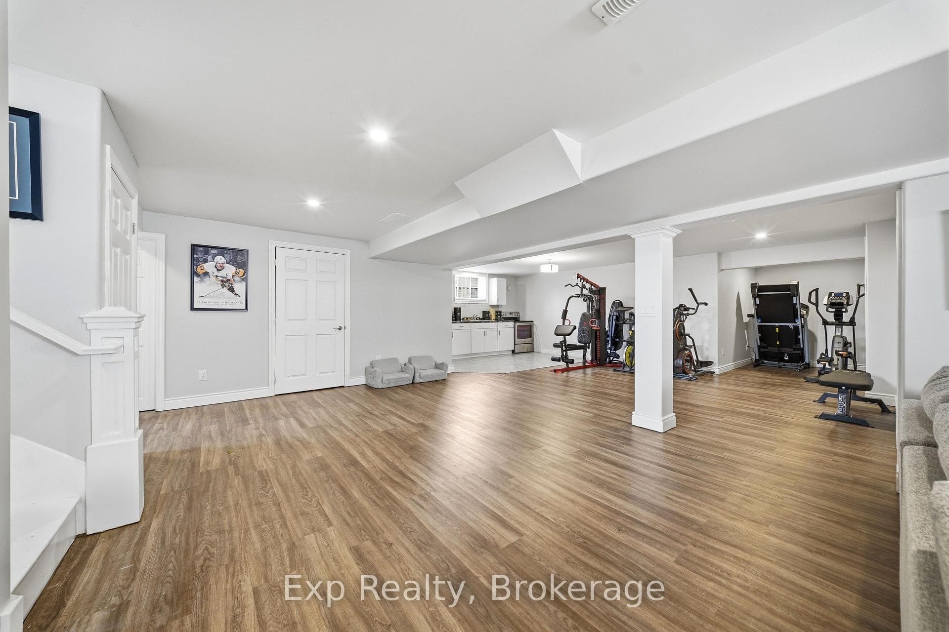 818 Palace Road photo 27