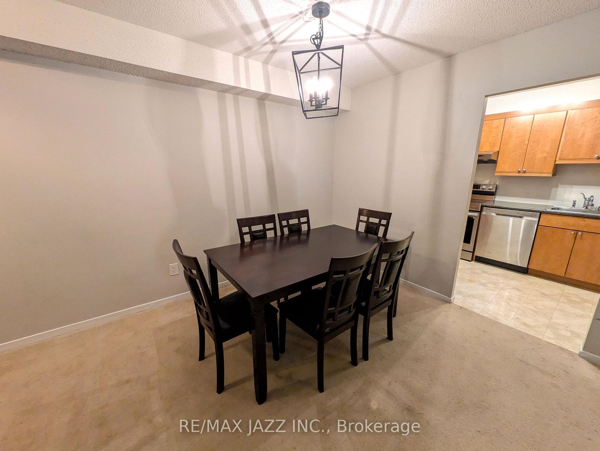 55 William Street Unit 710 photo 4