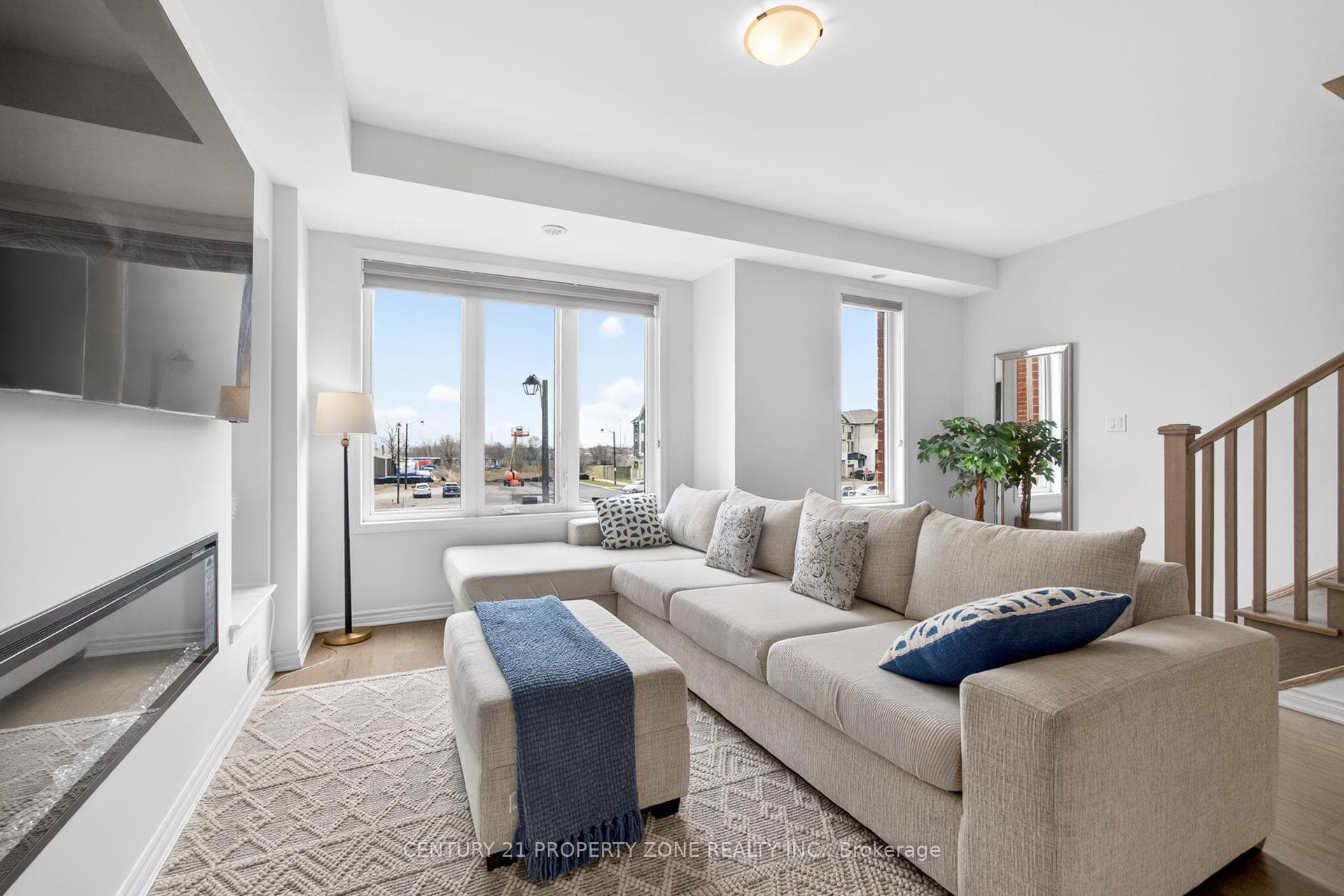 5186 Viola Desmond Drive photo 19