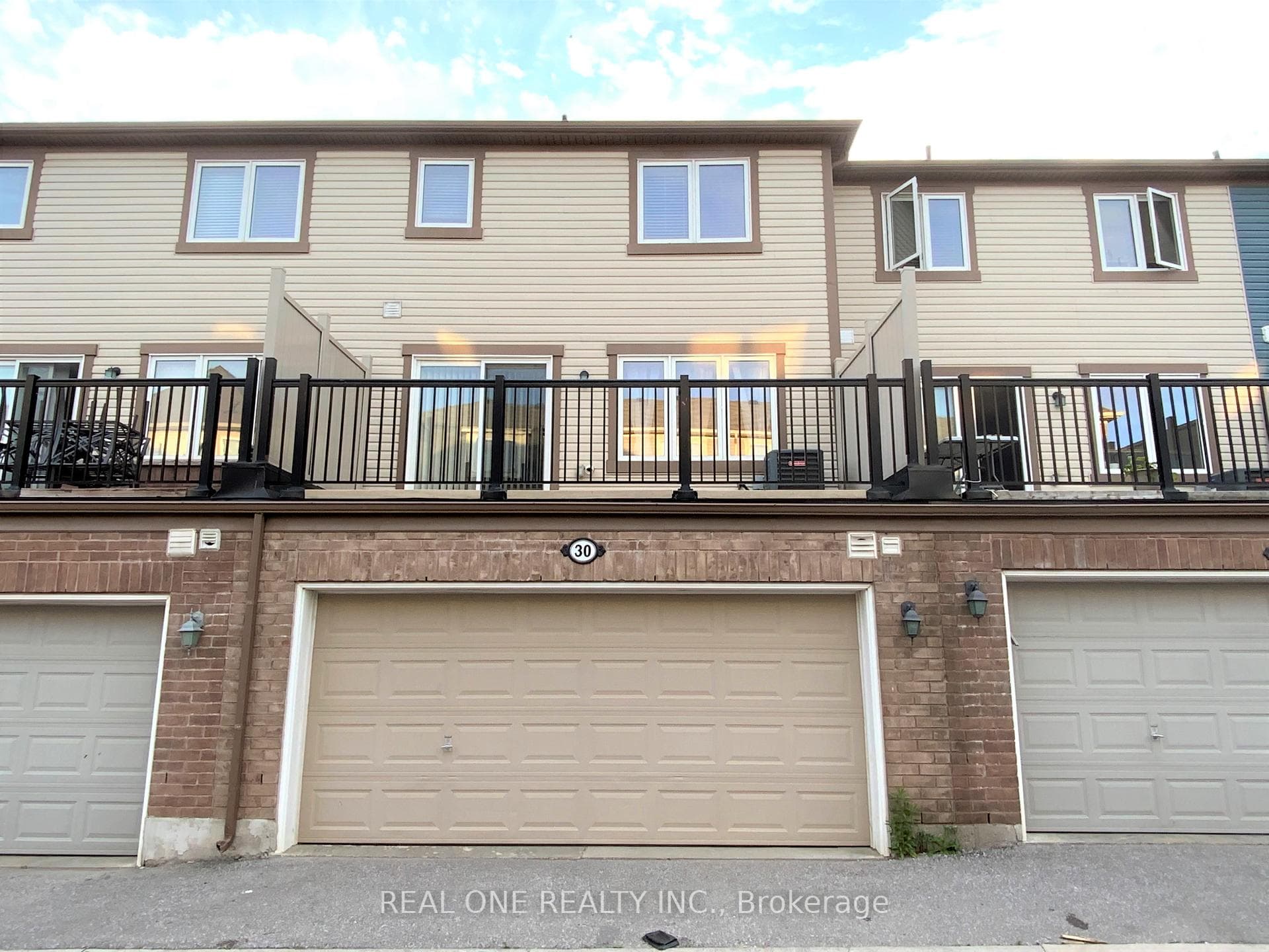 30 Henneberry Lane photo 20