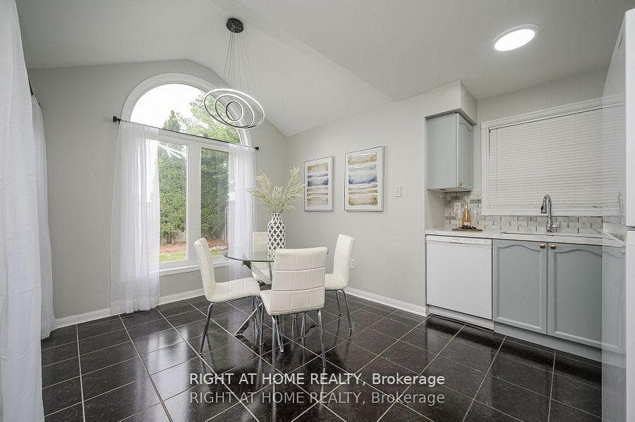 1724 Samuelson Circle photo 16