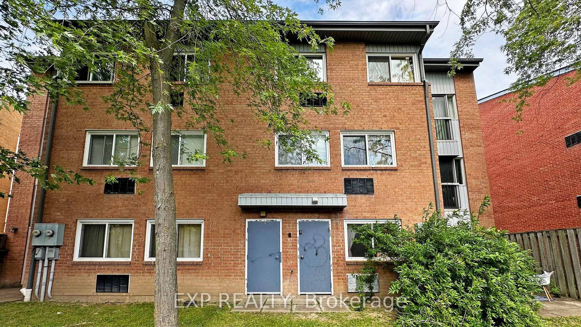 2866 Battleford Road Unit 8A photo 33
