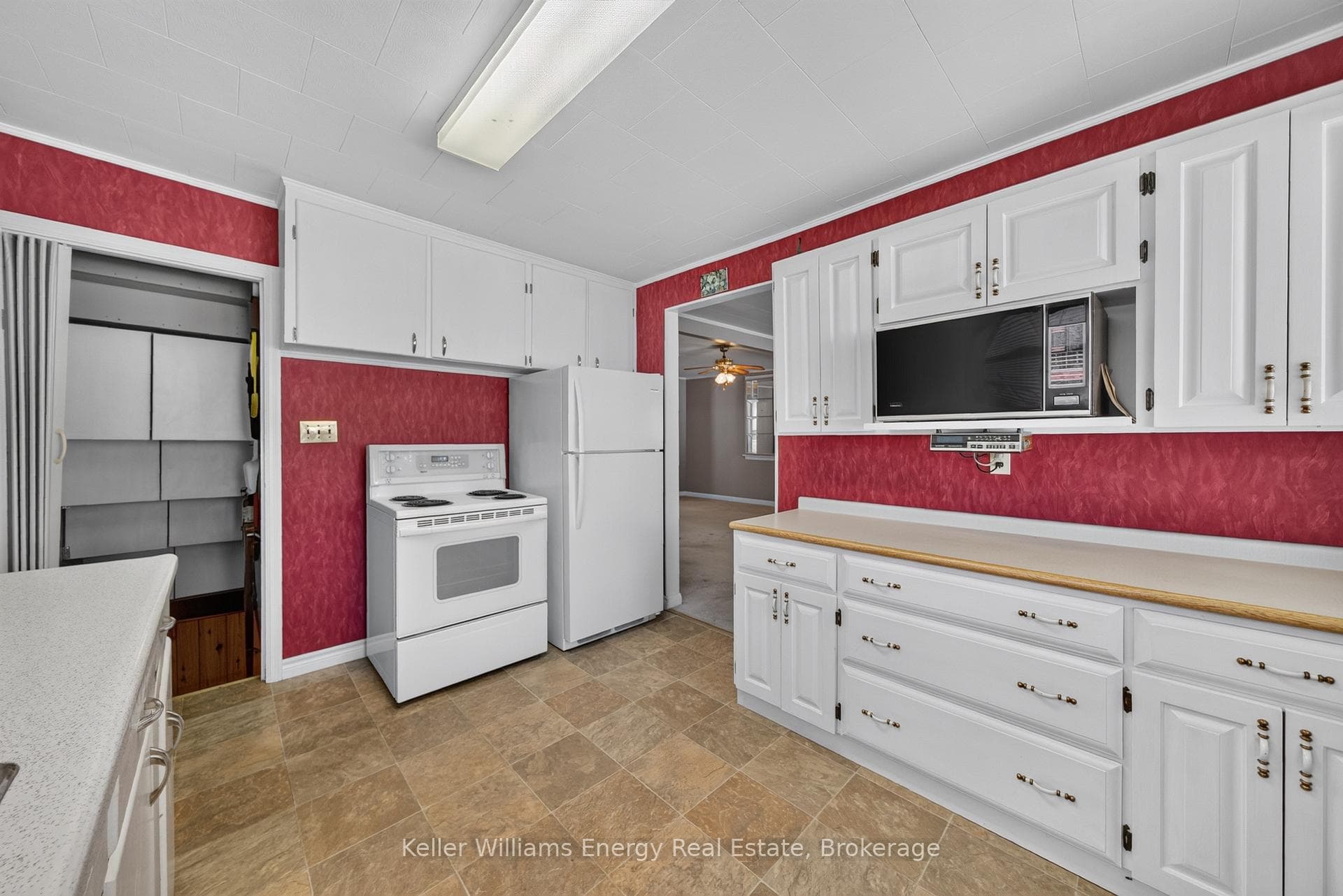 7 Maple Avenue photo 21