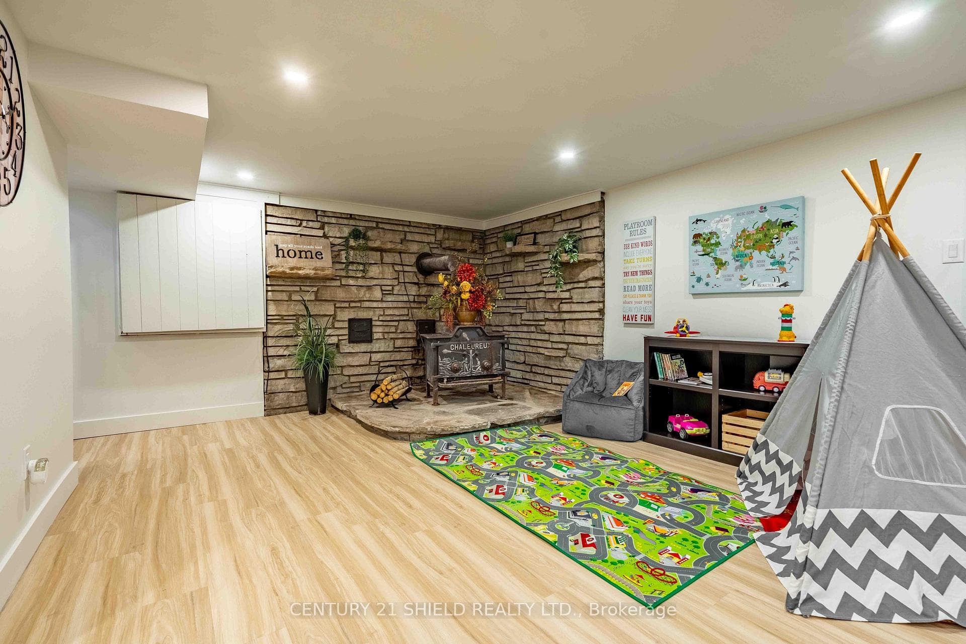 18785 Paragon Road photo 15