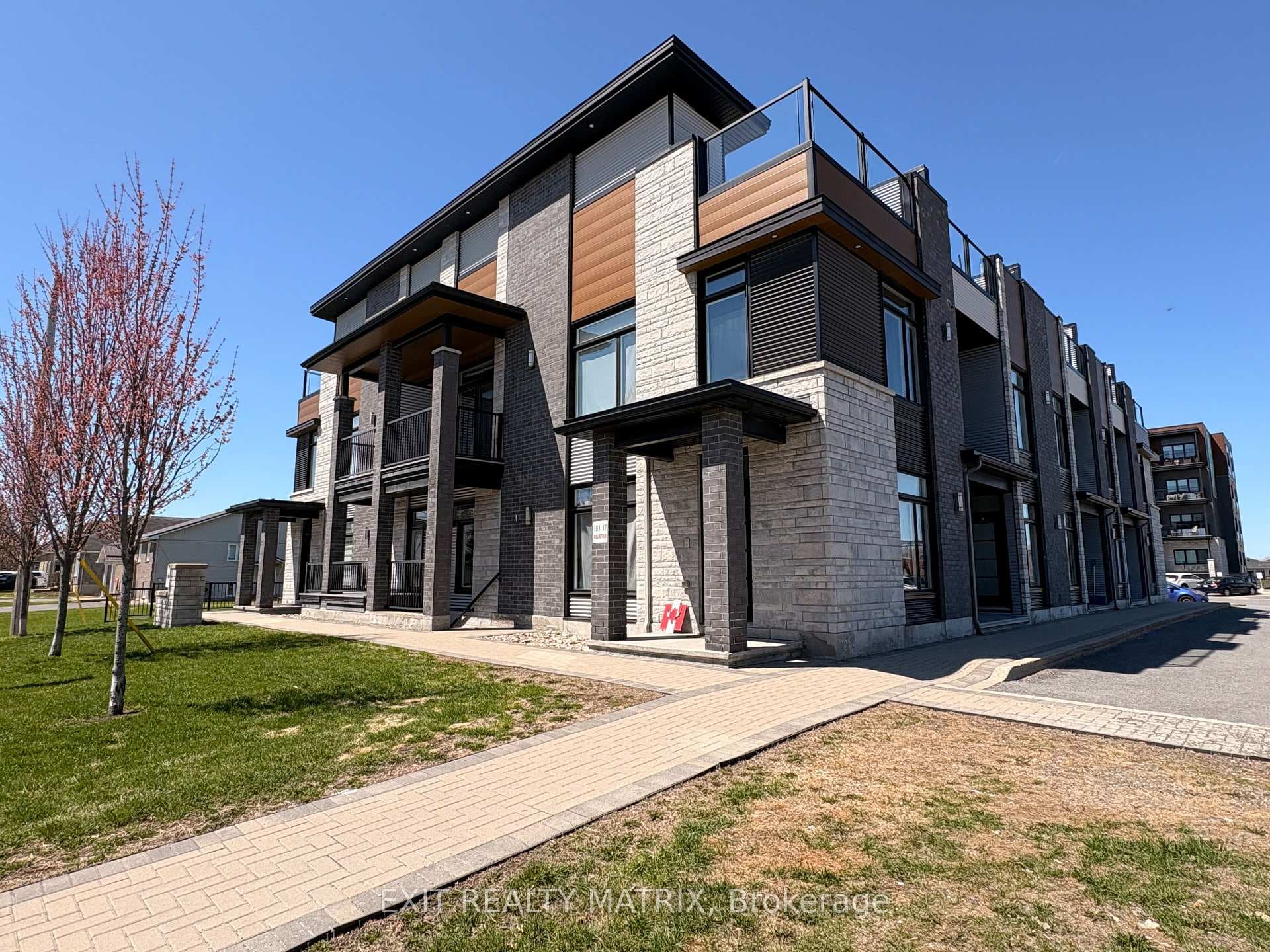 17 Aquatria Street Unit 104 photo 1