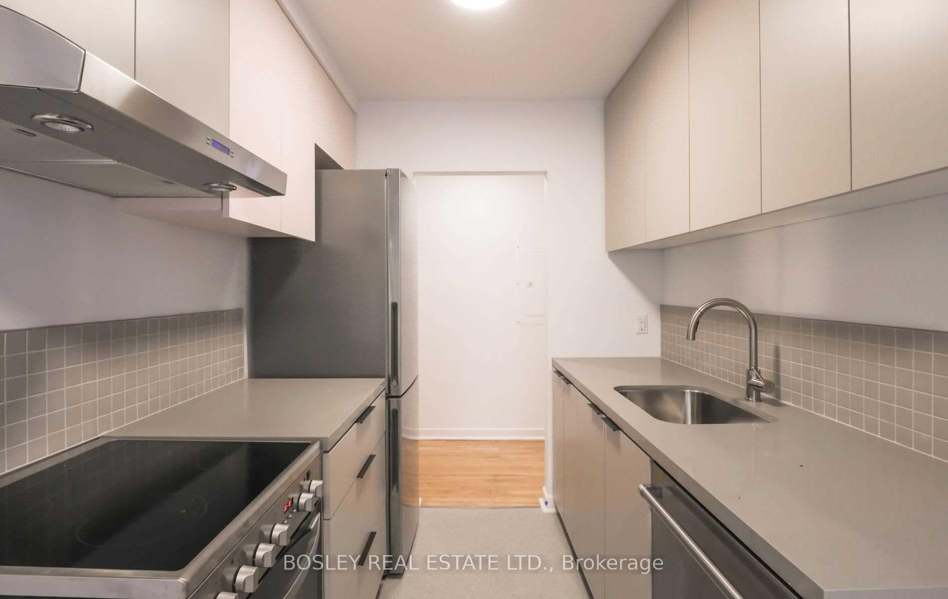 555 Birchmount Road Unit 102 photo 8