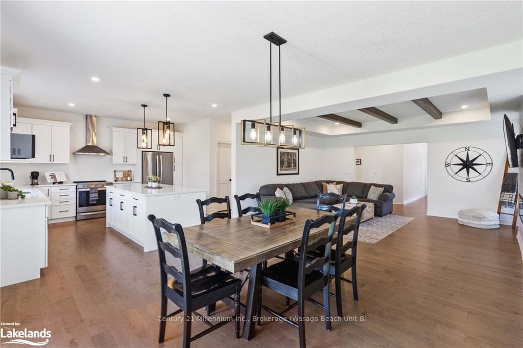 135 PLEWES Drive photo 13