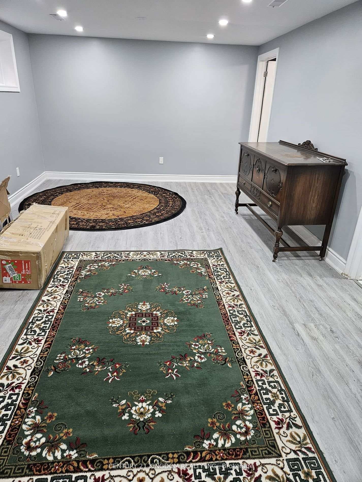 1173 Gloucester Square Unit - Bsmt photo 9