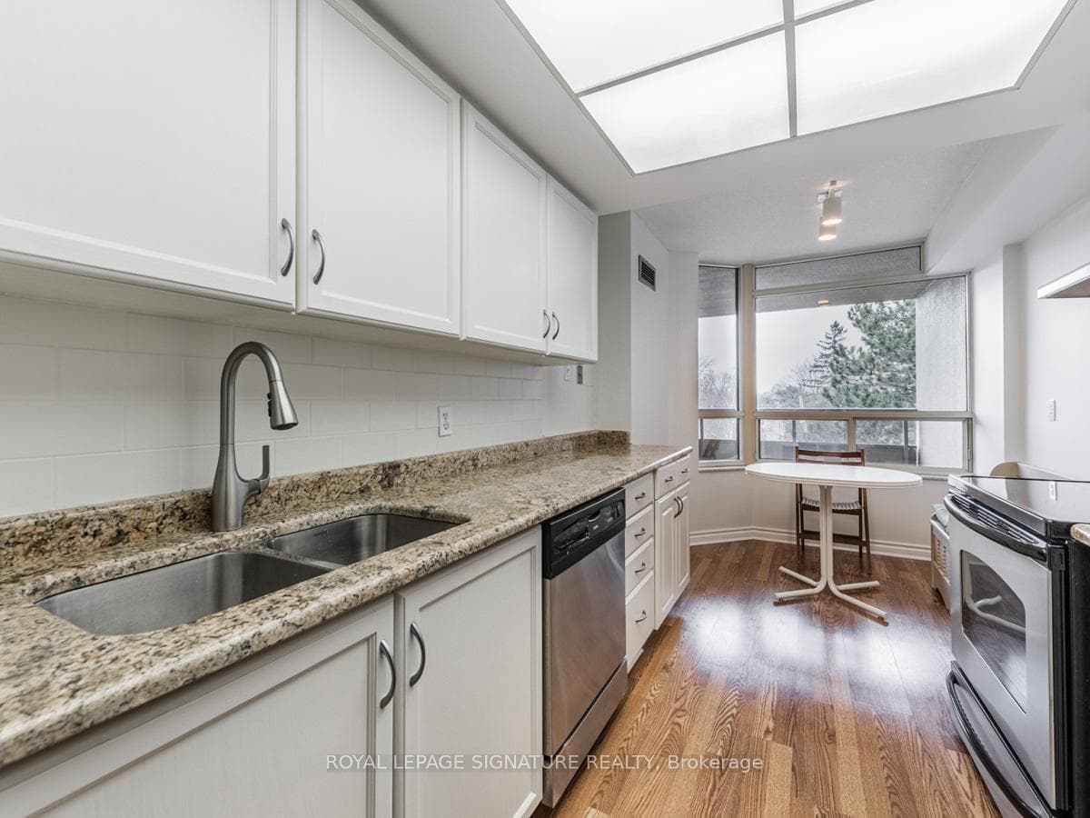 1210 Don Mills Road Unit 402 photo 12